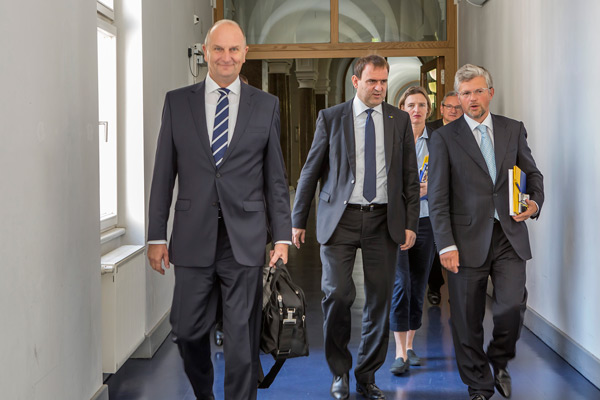 2015_08_26_AntrittsBesuch-Botschafter-Ukraine-in-D-Andrij-Melnyk+Ministerpraes-Woidke_MG_3055 ©Heide Fest