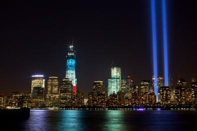 Tribute_in_Light_and_One_World_Trade_Center_(2012)_395 ©Anthony Quintano / wikiCommons