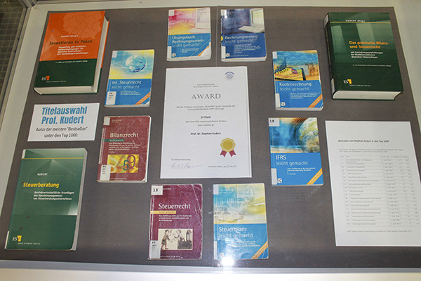 20230427_UB_Award-S-KudertIMG_2547