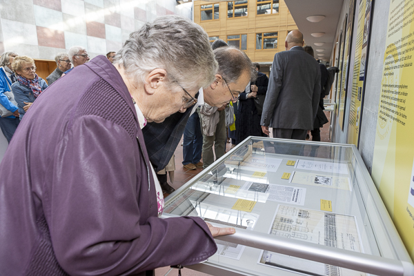 20221101_AusstellungsEÖ-Unigebäude_EUV7025