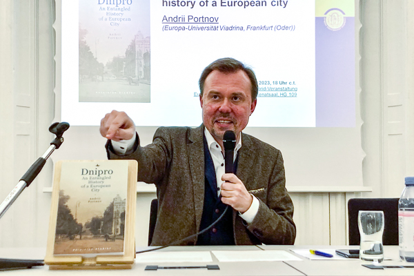 Buchvorstellung zur ukrainischen Stadt Dnipro mit Claudia Dathe und Prof. Dr. Andrii Portnov