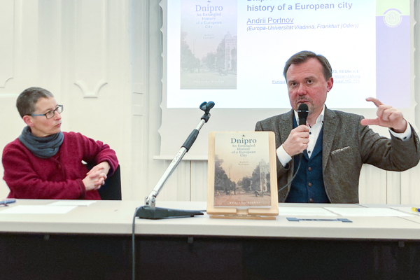Buchvorstellung zur ukrainischen Stadt Dnipro mit Claudia Dathe und Prof. Dr. Andrii Portnov