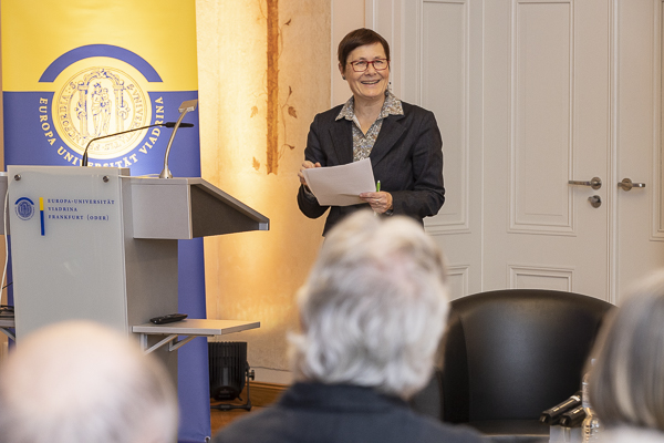 20220207_Lounge-Lesung_EUV5581