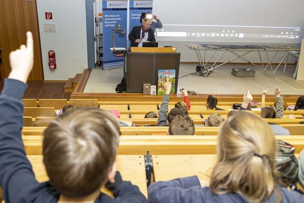 20230301_Kinderuni_EUV7703