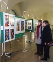 Besucher 2, Ausstellung 2, ©Arndt Beck