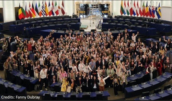 students at the European Parliament