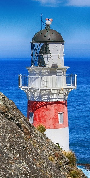 2019_05_Bilddatei_StudilotsenWS19_20_lighthouse-hochkant_schmal ©pixabay
