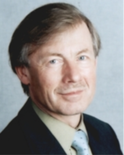 Foto_Prof__Helm -crop Foto_Prof__Helm -crop