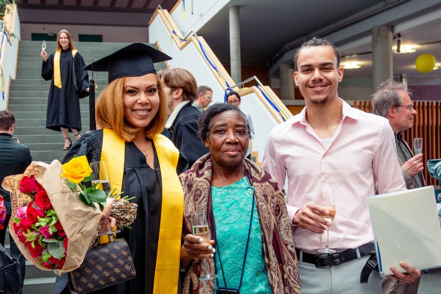 Sektempfang beim Graduation Day 2024