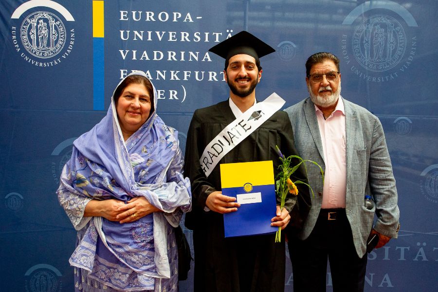 Sektempfang beim Graduation Day 2024