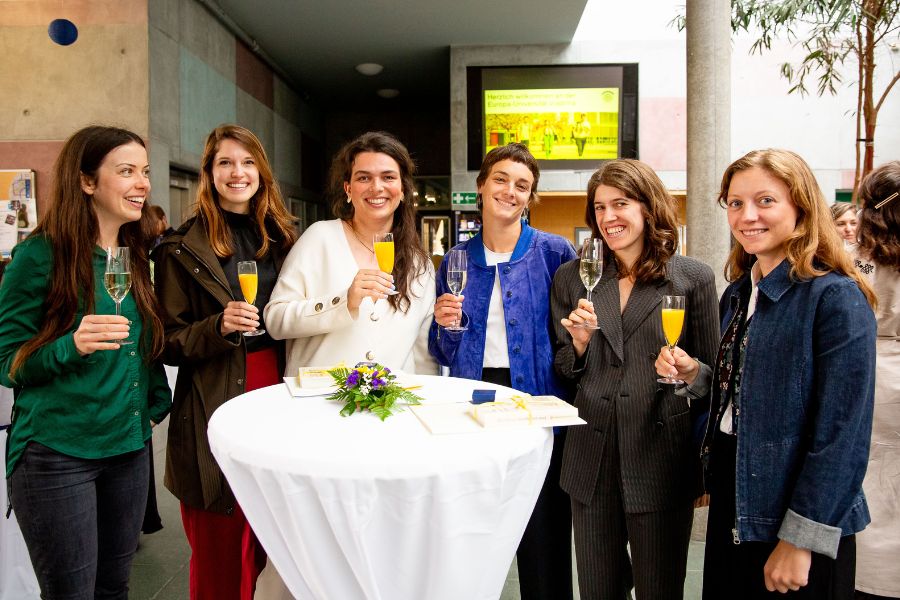 Sektempfang beim Graduation Day 2024