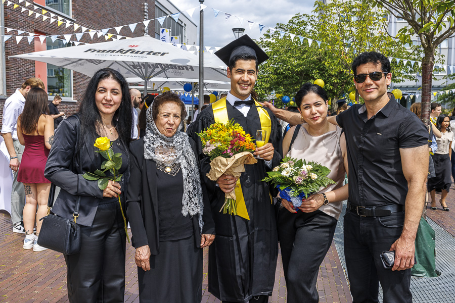 Sektempfang beim Graduation Day 2025