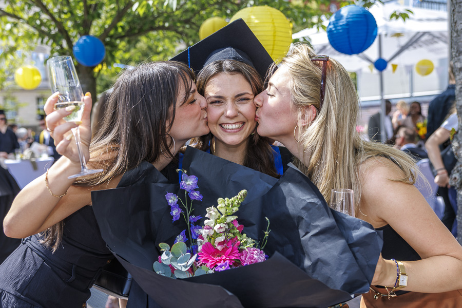 Sektempfang beim Graduation Day 2025