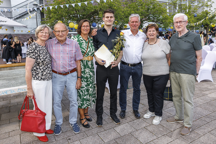 Sektempfang beim Graduation Day 2025