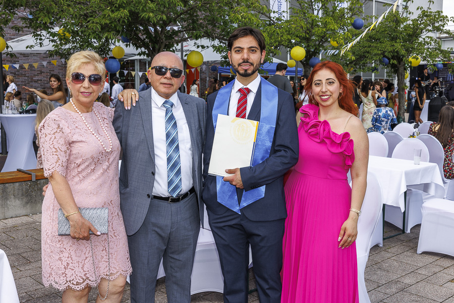 Sektempfang beim Graduation Day 2025