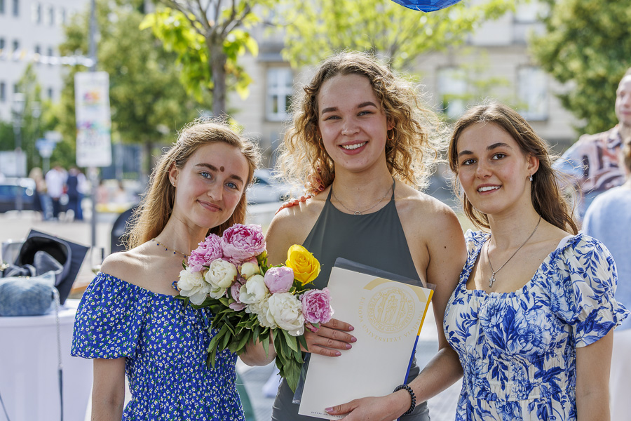 Sektempfang beim Graduation Day 2025