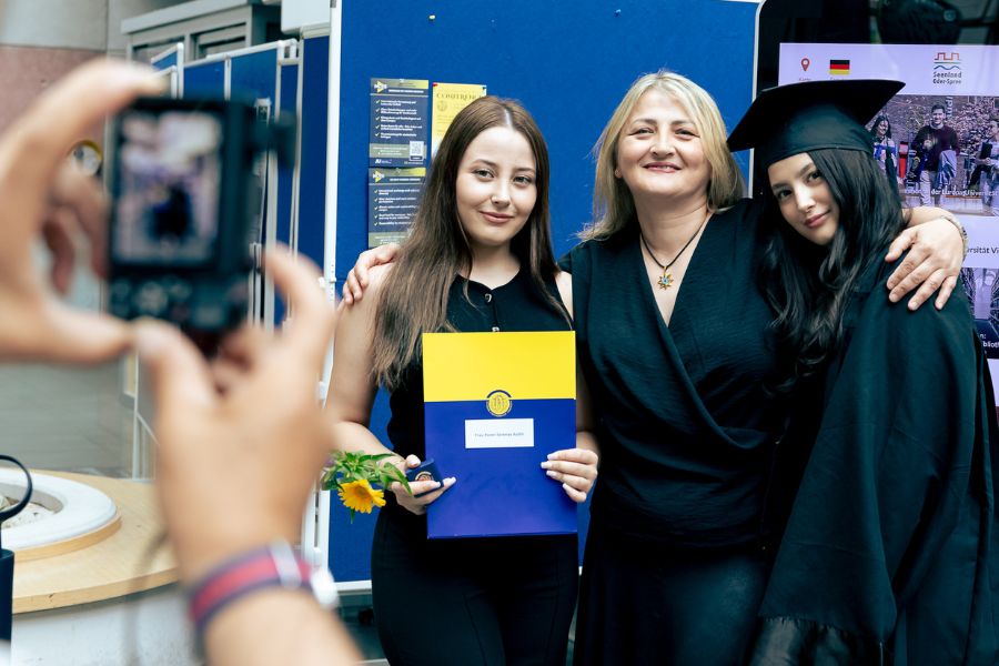 Graduierte der Juristischen Fakultät beim Graduation Day 2025