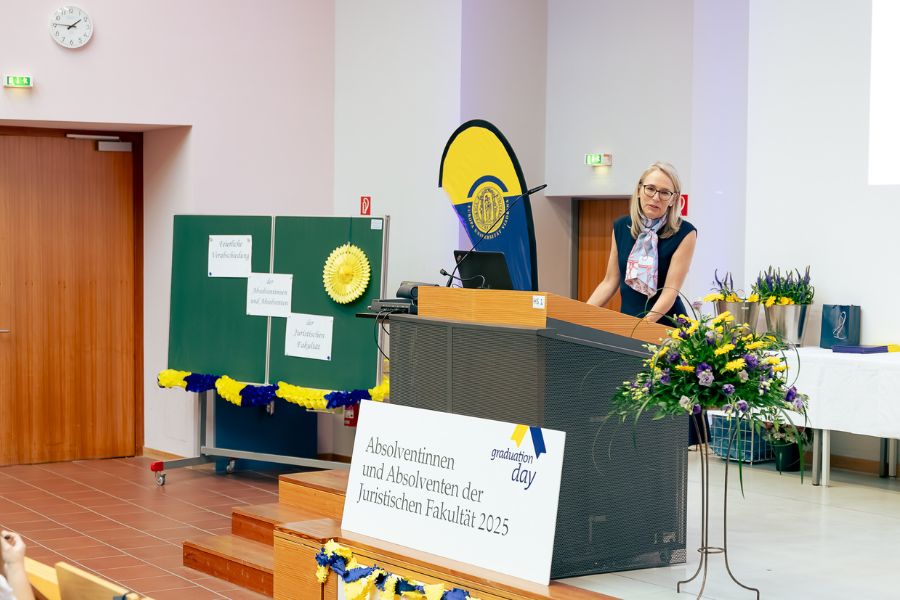 Graduierte der Juristischen Fakultät beim Graduation Day 2025