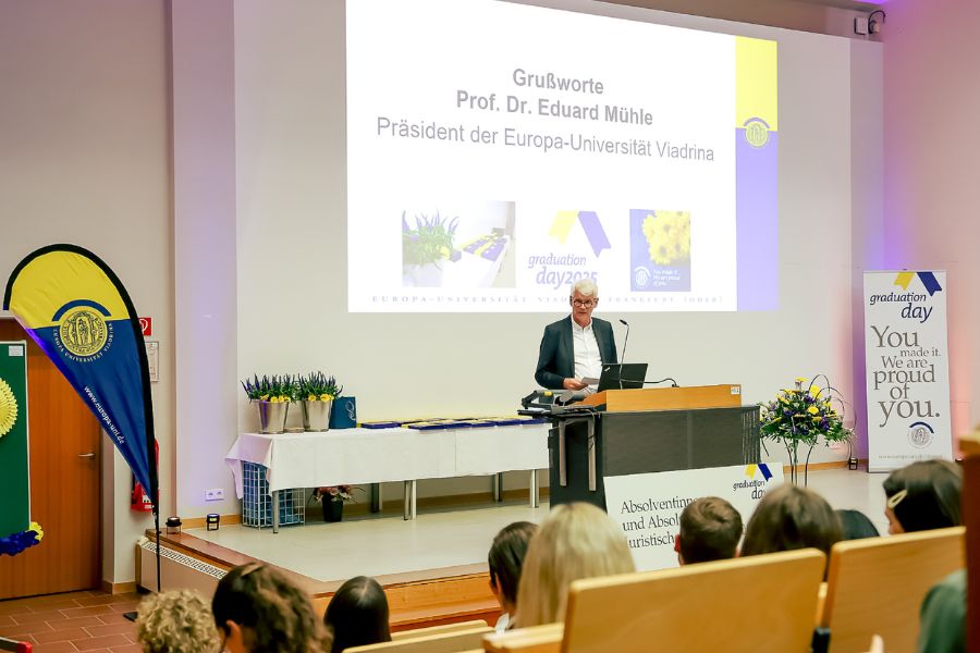 Graduierte der Juristischen Fakultät beim Graduation Day 2025