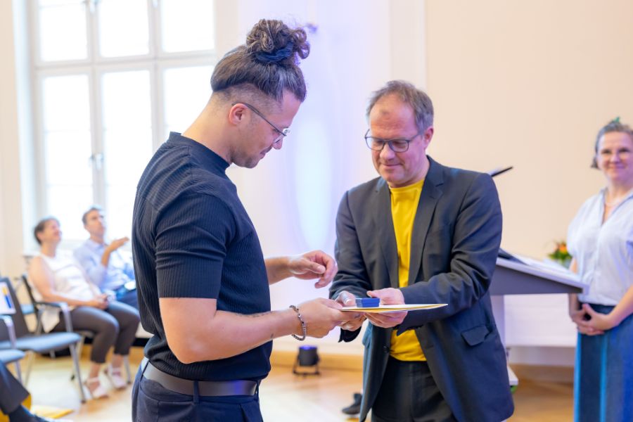 Zeugnisübergabe der Kulturwissenschaftlichen Fakultät
