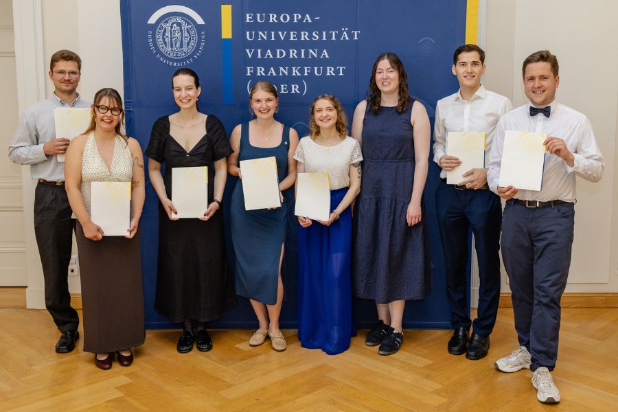 Impressionen von der Zeugnisverleihung der Kulturwissenschaftlichen Fakultät am Graduation Day 2026 der Europa-Universität Viadrina