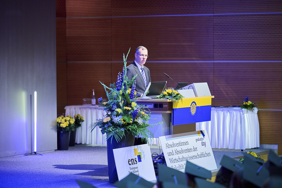 Impressionen von der Zeugnisverleihung der Wirtschaftswissenschaftlichen Fakultät am Graduation Day 2026 der Europa-Universität Viadrina