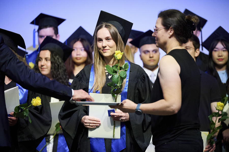 Impressionen von der Zeugnisverleihung der Wirtschaftswissenschaftlichen Fakultät am Graduation Day 2026 der Europa-Universität Viadrina