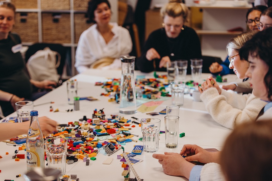 Lego Kickoff Gruppe 900_600