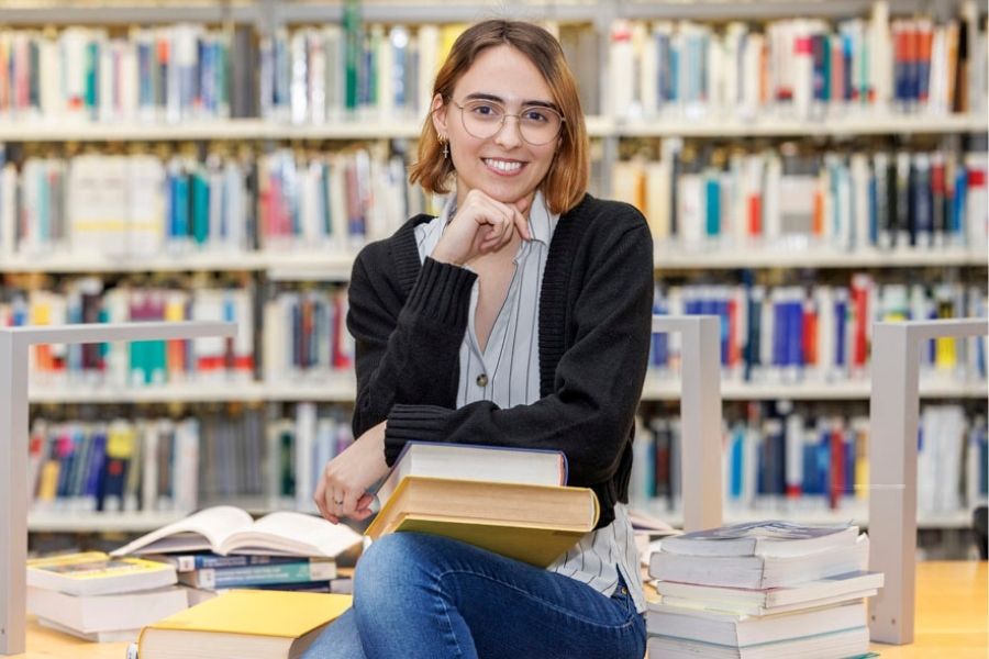 Sofie Schucklies, Auszubildende Viadrina-Bibliothek