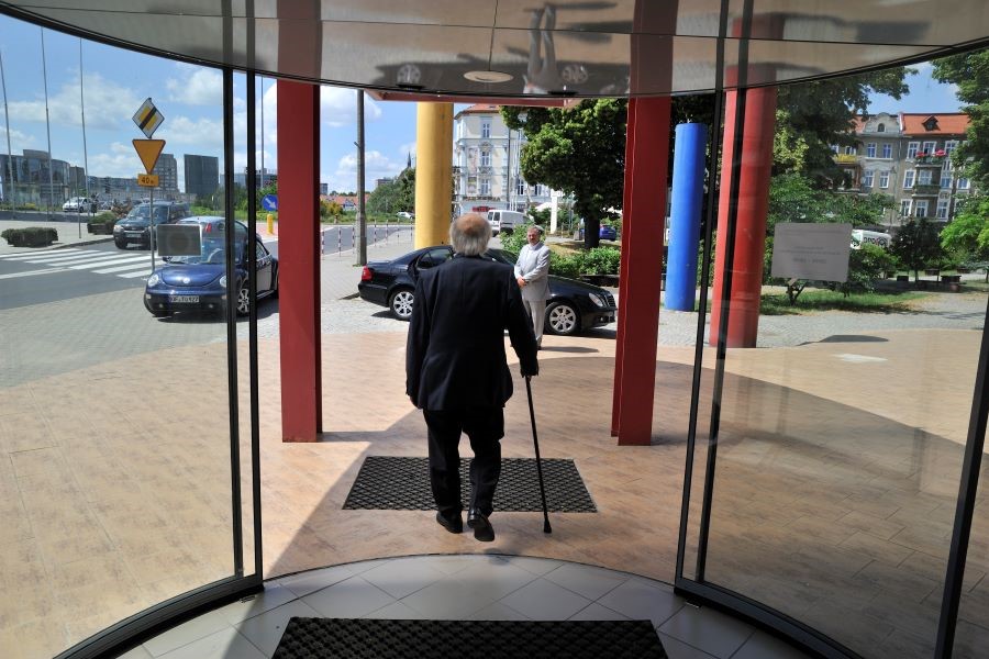 karl dedecius cp 900x600