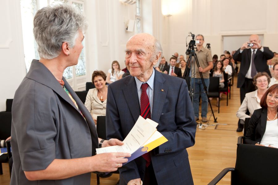 5 honoris causa