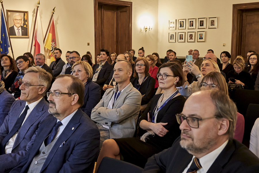 alumnitreffen_24-04-18_18-30__MG_2871_agataw.pl