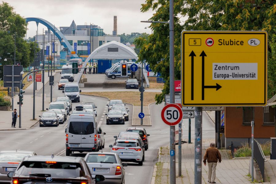 Grenzkontrolle der Grenze Frankfurt (Oder) und Słubice