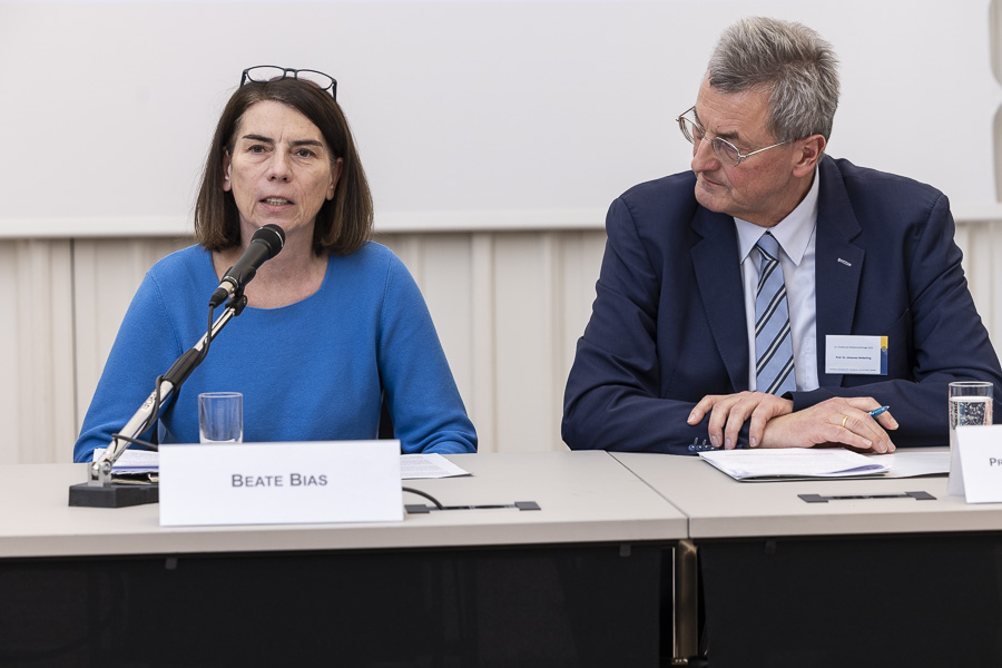 Beate Bias und Prof. Dr. Johannes Weberling