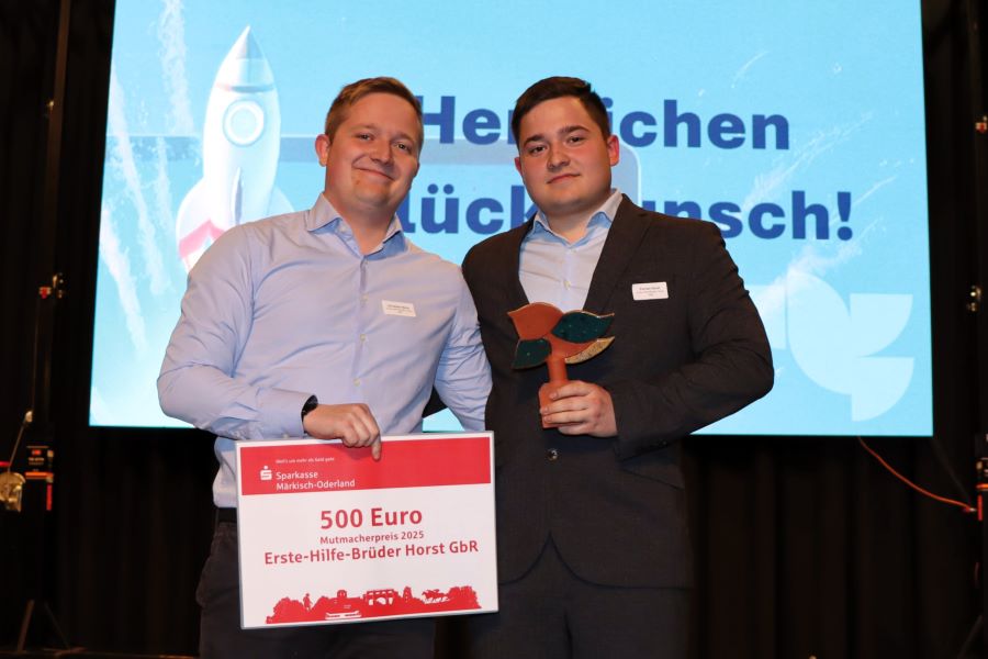 Preisverleihung Existenzgründerpreis Oderland-Spree 2025 (32683_IHK_Druck)-900