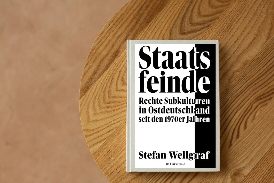 Buchcover Staatsfeinde