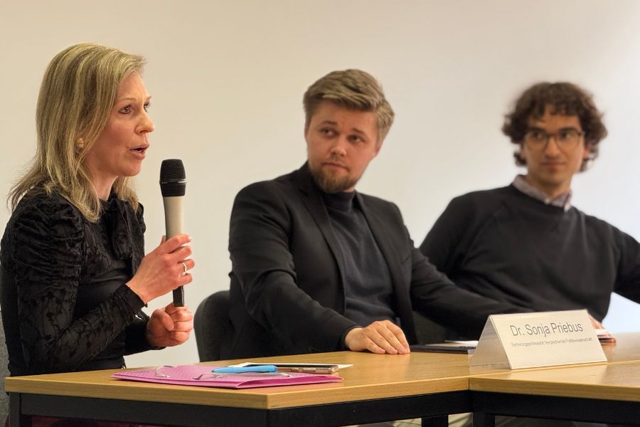 Diskussion mit Dr. Sonja Priebus und Balázs Bendegúz Bökönyi - Moderation: Gunnar Zerm (Sprecher JSOEG)