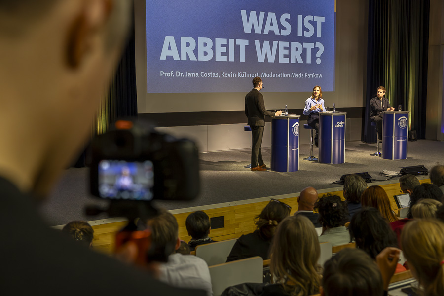 Bildergalerie: Viadrina Debate mit Kevin Kühnert und Jana Costas