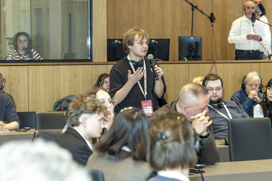 Doing Democracy im Rathaus Frankfurt (Oder) mit Gesine Schwan und Anne Holper