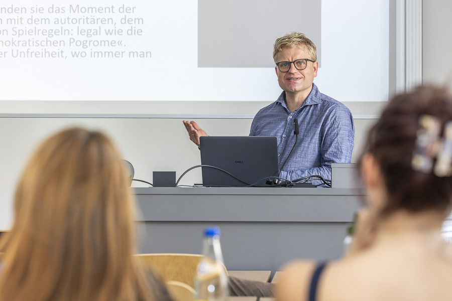 Buchvorstellung mit Stefan Wellgraf