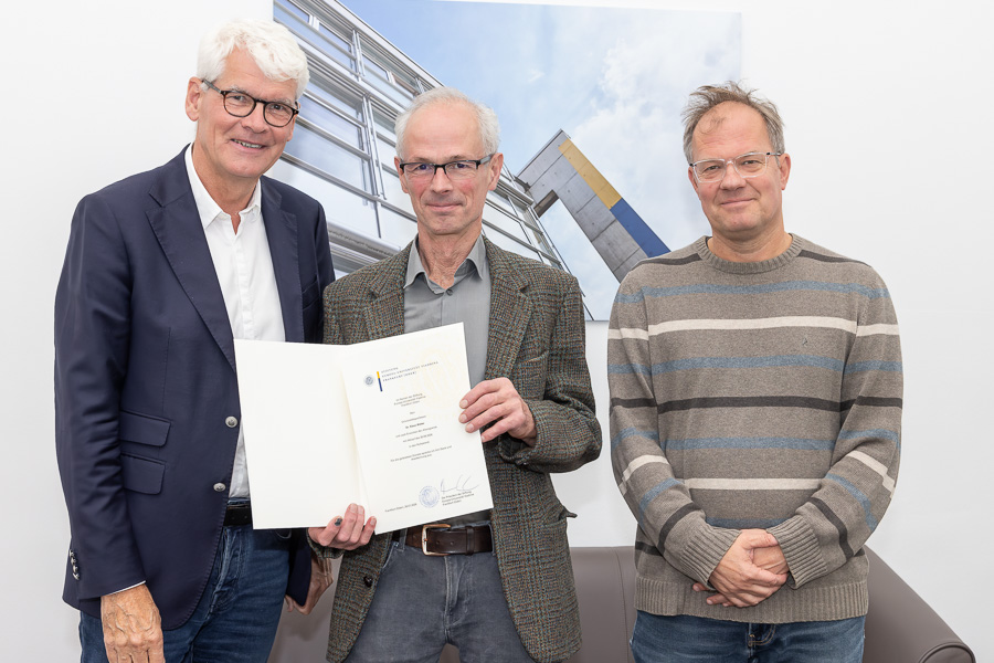 uebergabe-ruhestandsurkunde-a-´n-klaus-weber-9660
