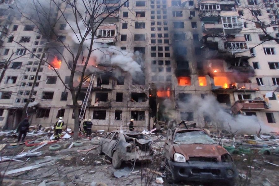 Beschossener Wohnkomplex am 14. März 2022 in Kiew
