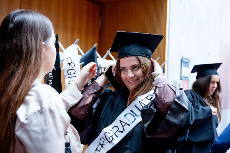 Graduierte der Juristischen Fakultät beim Graduation Day 2024