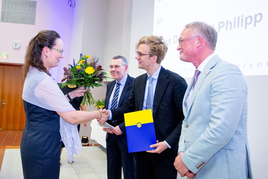 Graduierte der Juristischen Fakultät beim Graduation Day 2024