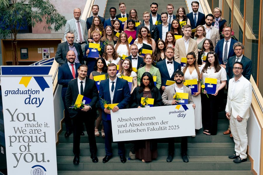 Presentation of certificates from the Faculty of Law