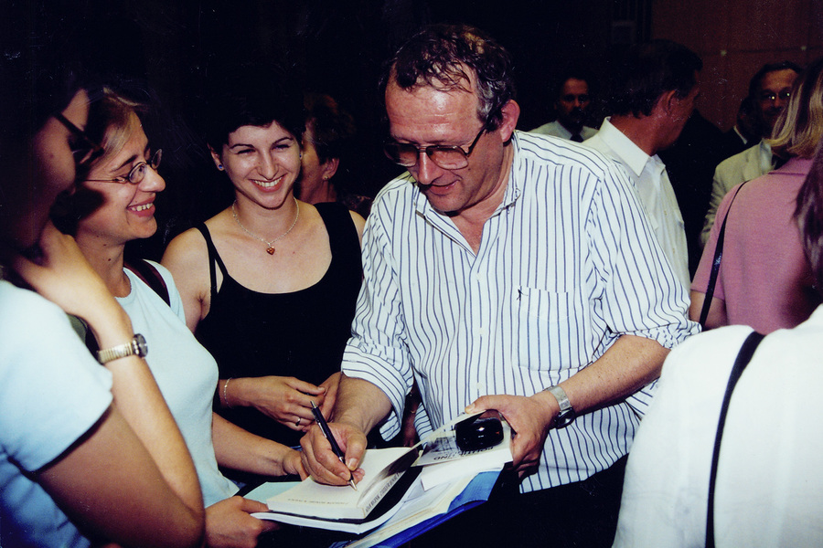 The journalist and editor of the Polish daily newspaper „Gazeta Wyborcza“ Adam Michnik will receive the second Viadrina Prize on 22 June 2000.
