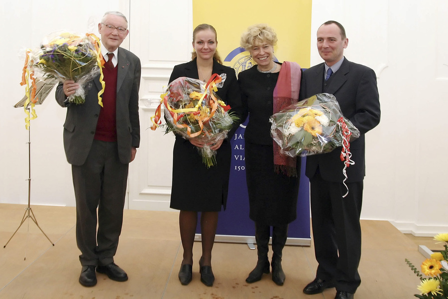 The historian Prof. Dr. Rudolf von Thadden is honoured with the seventh Viadrina Prize on 21 November 2005.