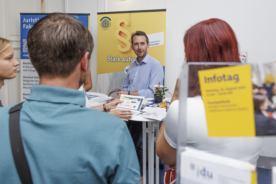 infotag-20250830-7104