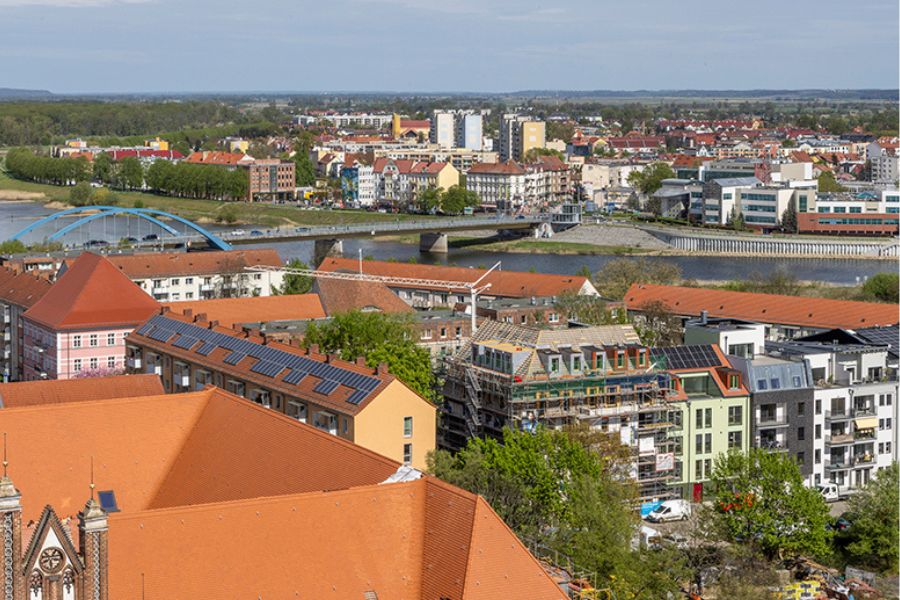 Stadtansicht Frankfurt (Oder) Richtung Stadtbrücke und Oder